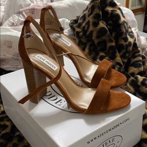 Brand New Steve Madden Carrson Block Heel Sandals